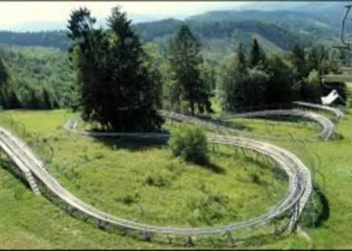 V Centre Ziliny 아파트 질리나